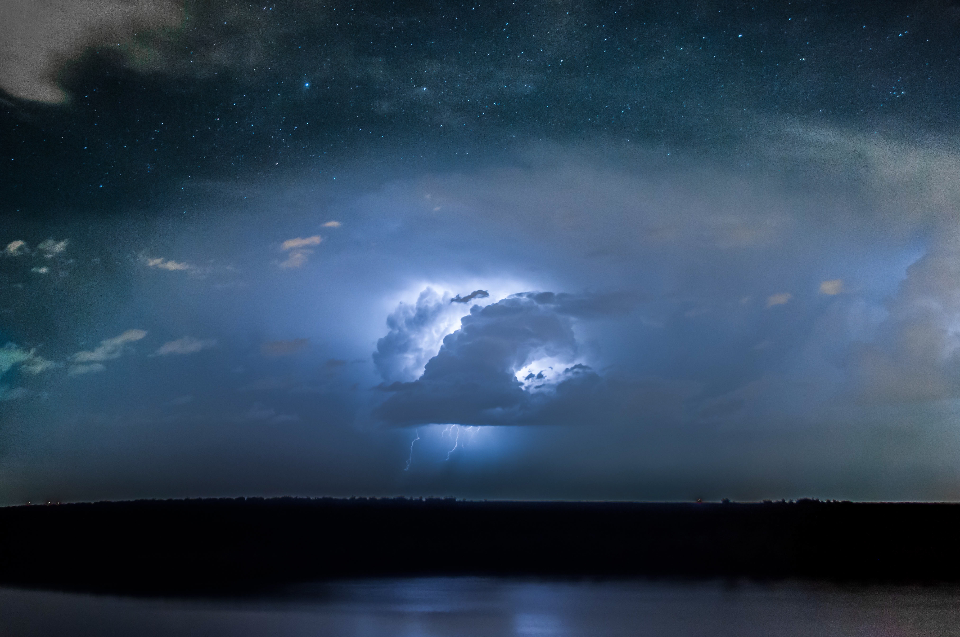 Lightning Thunder Storm Long Exposure 4k, HD Nature, 4k Wallpapers, Images,  Backgrounds, Photos and Pictures