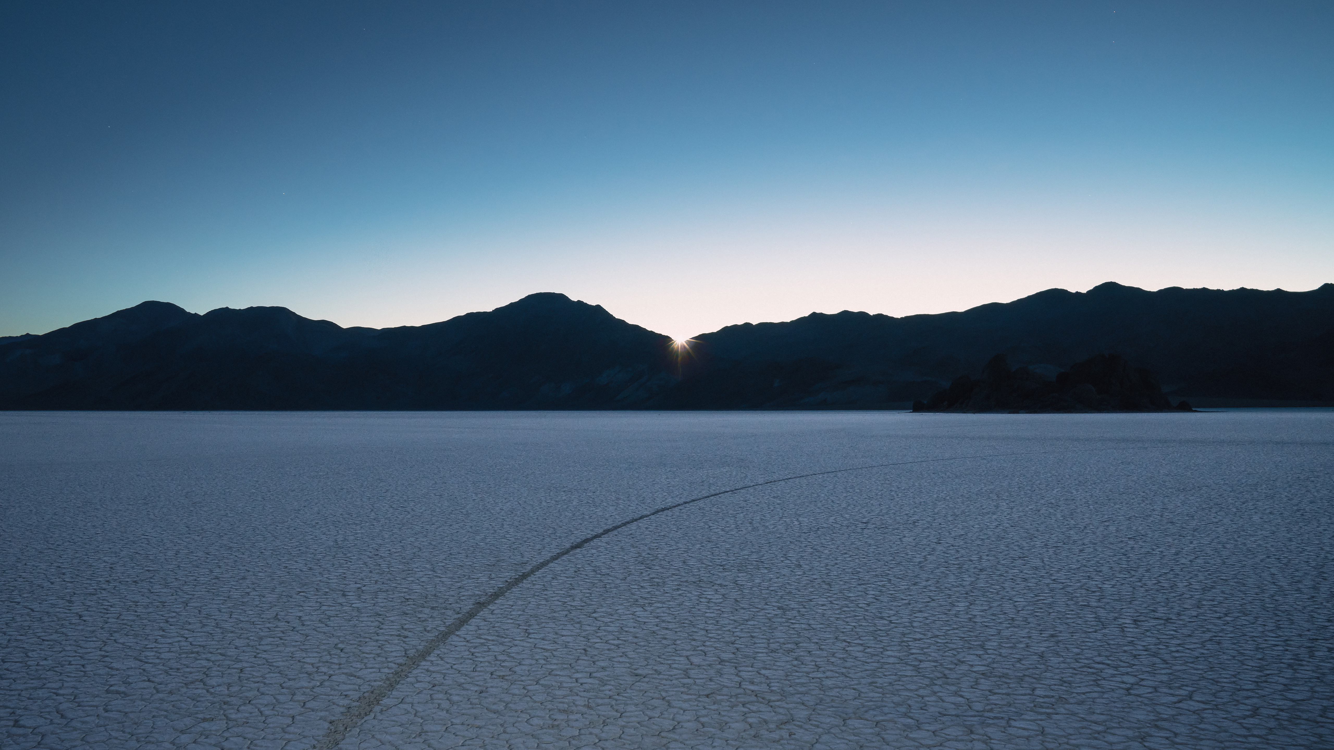 1600x900 Macos Mojave Stock Desert Drought 5k Wallpaper,1600x900