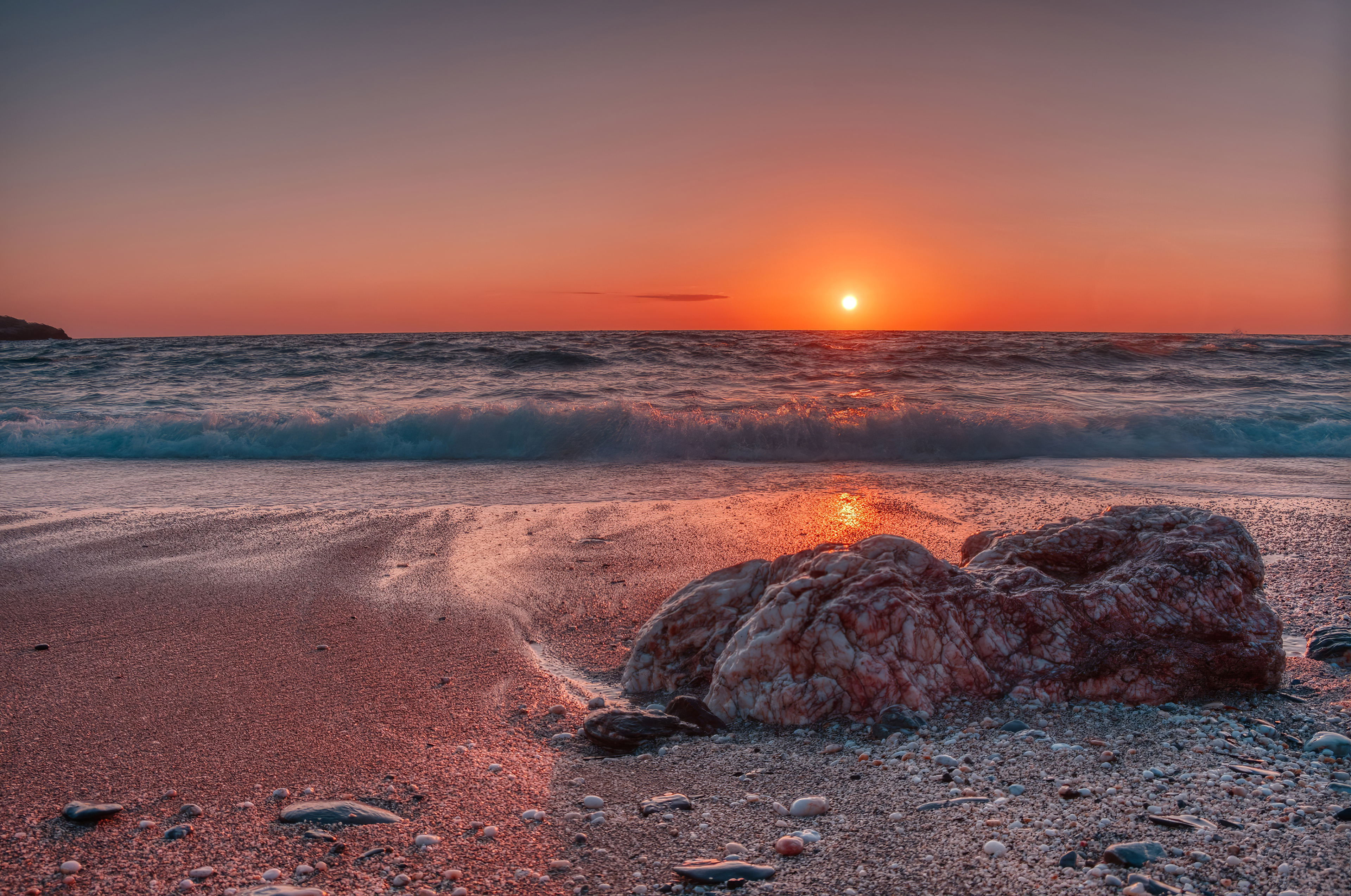 Sunset in the beach Wallpaper 4k Ultra HD ID:11650