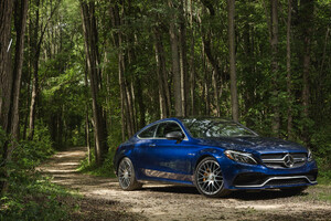2017 Mercedes AMG C63 S Coupe (1336x768) Resolution Wallpaper