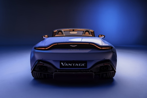 2020 Aston Martin Vantage Roadster 5k (1360x768) Resolution Wallpaper