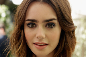 4k Lily Collins Cute