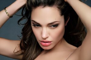 Angelina Jolie Face