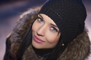 Angelina Petrova Smiling (2560x1024) Resolution Wallpaper
