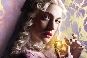 Anne Hathaway Alice Through The Looking Glass (1360x768) Resolution Wallpaper