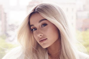 Ariana Grande Elle 2018 Cover
