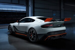 Aston Martin Vantage GT3 Super Sport Wallpaper