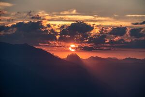 Beautiful Sunrise In Sky 5k (3840x2400) Resolution Wallpaper