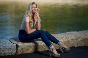 Blonde Girl Model Sitting Chin 4k (2560x1080) Resolution Wallpaper