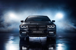 BMW 750i Black Ice Edition 2017 Front (2560x1024) Resolution Wallpaper
