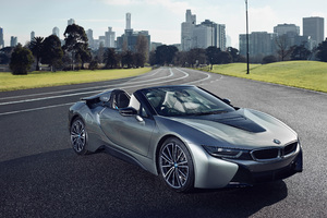 BMW I8 Roadster 2018 Front (2932x2932) Resolution Wallpaper