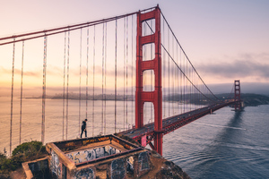 Boy Walking Over Golden Gate Bridge 4k