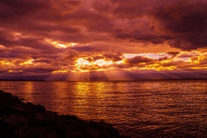 Crepuscular Rays Lake Sunset Sea