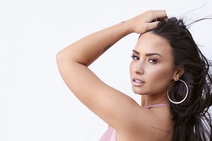Demi Lovato 2018 (2560x1440) Resolution Wallpaper
