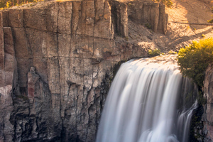 Devils Postpile National Monument Waterfall (1600x900) Resolution Wallpaper
