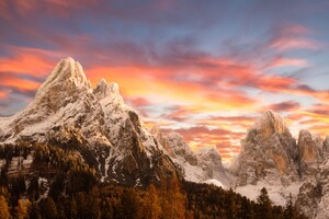 Dolomites Mountains Wallpaper