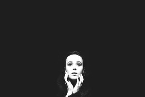 Ellen Page Monochrome Wallpaper