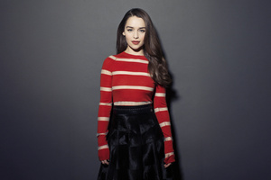 Emilia Clarke 2025 (1400x900) Resolution Wallpaper