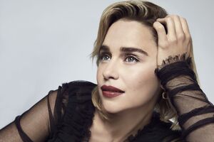 Emilia Clarke Dolce And Gabbana Photoshoot (1024x768) Resolution Wallpaper