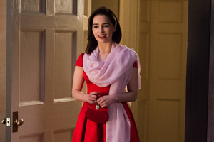 Emilia Clarke Red Dress Me Before You (320x240) Resolution Wallpaper
