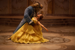Emma Watson And Dan Stevens Dancing In Beauty Beast