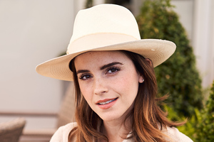 Emma Watson With Hat 4k