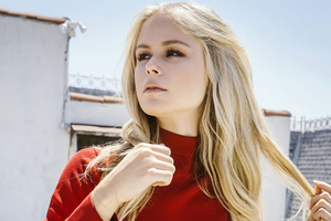 Erin Moriarty The Laterals 2019 (320x240) Resolution Wallpaper