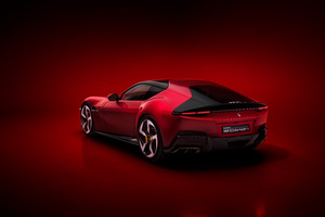 Ferrari 12 Cilindri 2025 Wallpaper