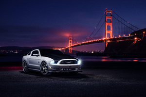 Ford Mustang Golden Gate Bridge