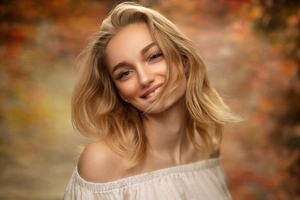 Girl Smile Glance 5k Wallpaper