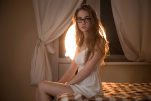 Girl With Glasses White Dress 4k (2560x1080) Resolution Wallpaper