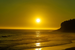 Golden Sunset Over The Oregon Coast (1440x900) Resolution Wallpaper