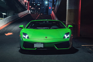 Green Lamborghini Huracan 2023 Wallpaper