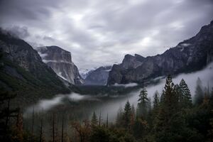 Grey Yosemite Valley (1336x768) Resolution Wallpaper