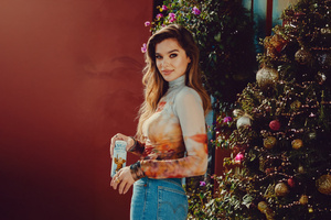 Hailee Steinfeld Angel Margarita 2025 (1280x720) Resolution Wallpaper