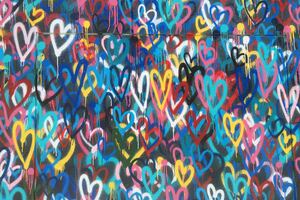 Heart Painted Wall 4k