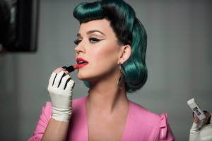 Katy Perry 2016 Latest (320x240) Resolution Wallpaper