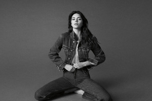 Kendall Jenner Calvin Klein Spring Campaign 2023 Wallpaper