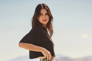 Kendall Jenner Glamour 5k Wallpaper