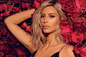 Kim Kardashian Vogue 2018 Wallpaper