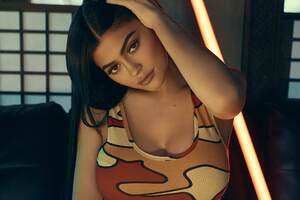 Kylie Jenner Drop Three Collection 2017 (2048x2048) Resolution Wallpaper