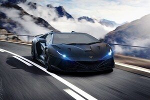 Lamborghini Aventador 2