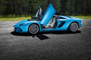 Lamborghini Aventador S Windows Open 4k
