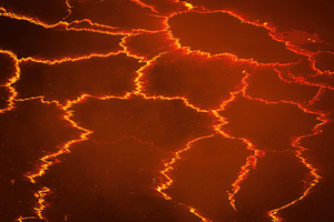 Lava Lake Active Valcano (2880x1800) Resolution Wallpaper