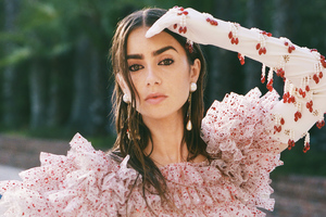 Lily Collins Rollacoaster 4k
