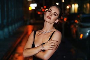 Lily James Only Natural Diamond Night On The Town 2023 (1360x768) Resolution Wallpaper