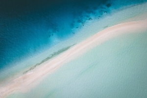 Maldives Island Aerial View 4k (2560x1440) Resolution Wallpaper