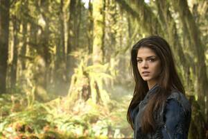 Marie Avgeropoulos As Octavia Blake In The 100