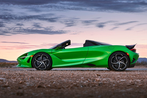 Mclaren 750s Spider (320x240) Resolution Wallpaper