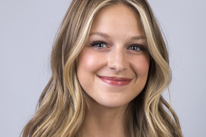 Melissa Benoist Closeup Face 4k (1280x800) Resolution Wallpaper